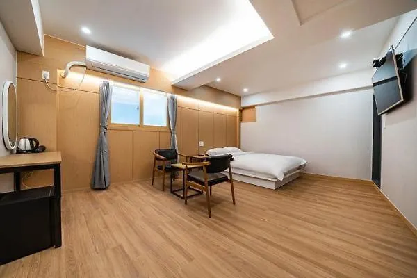 Lime Hotel Busan